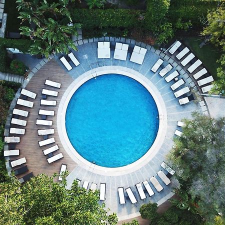 Tivoli Avenida Liberdade Lisboa - A Leading Hotel Of The World Exterior photo Aerial view of the pool