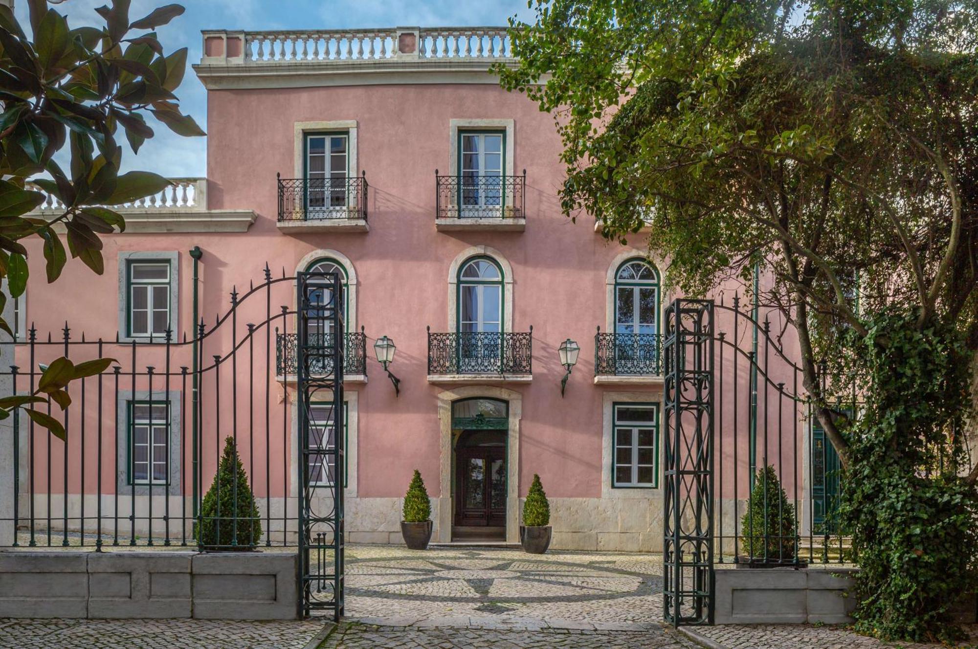 Tivoli Avenida Liberdade Lisboa - A Leading Hotel Of The World Exterior photo The front facade of the palace