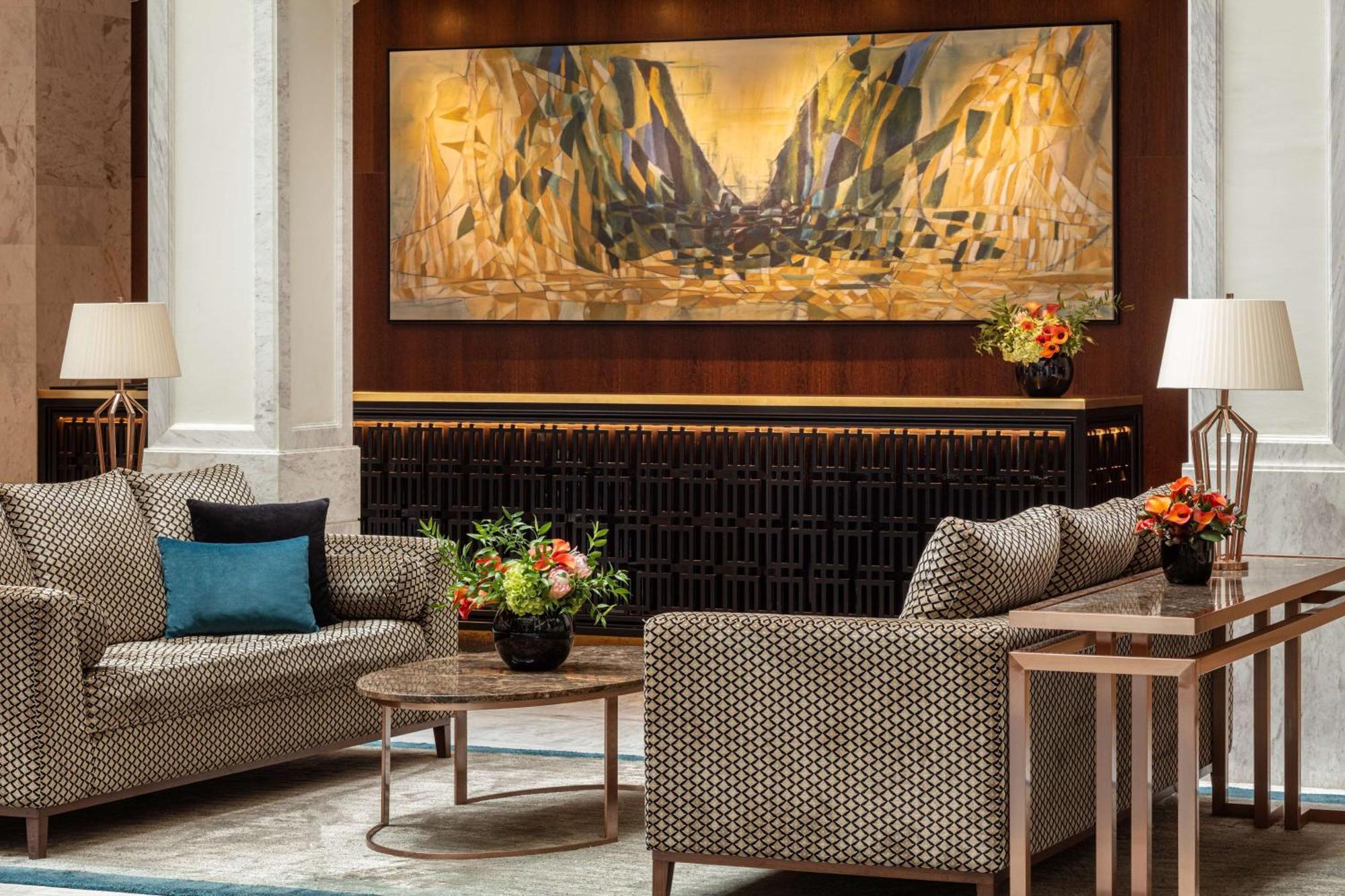 Tivoli Avenida Liberdade Lisboa - A Leading Hotel Of The World Exterior photo The lobby of the Four Seasons Hotel, Washington, D.C.