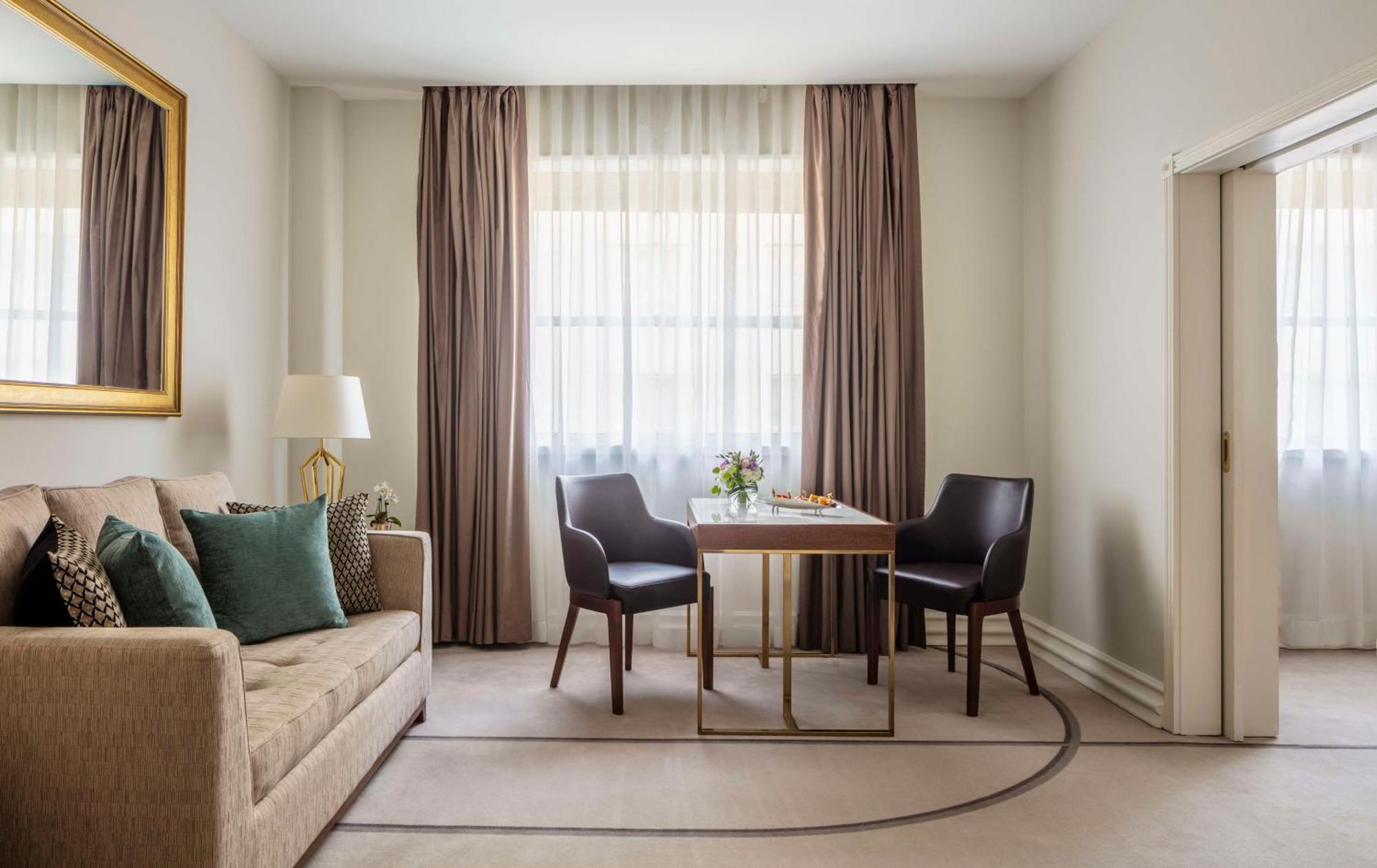 Tivoli Avenida Liberdade Lisboa - A Leading Hotel Of The World Exterior photo A living room at the hotel